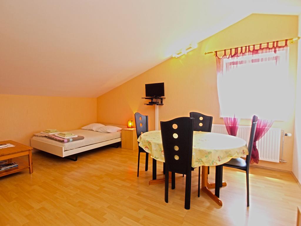 Apartments Denis 19 Fažana Exterior foto